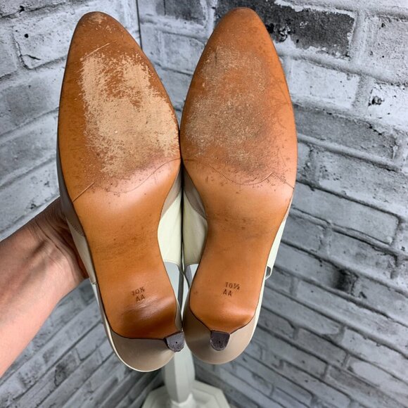 Bally Vintage 80s Pointy Toe Sling Back Beige Leather Pump - Picture 7 of 8